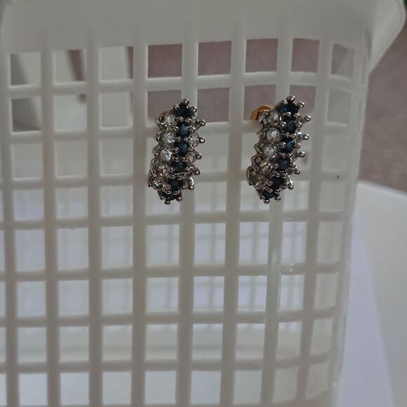 UO Cluster blue and crystal earrings - Picture 3 of 4